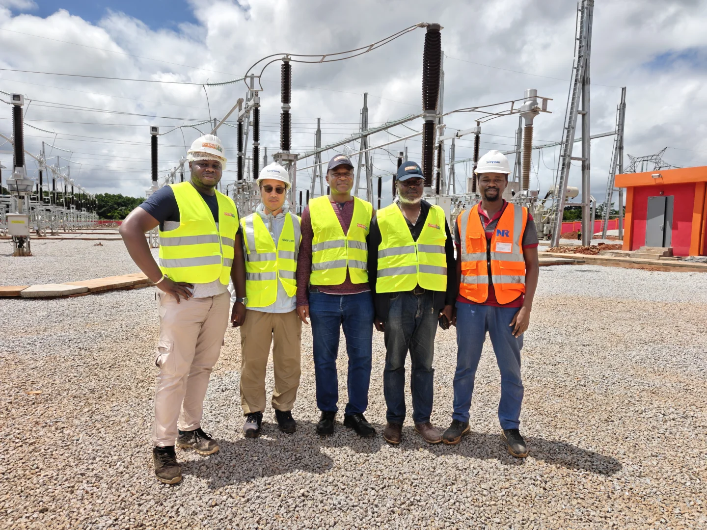 ?送电不是终点，而是照亮非洲未来的起点