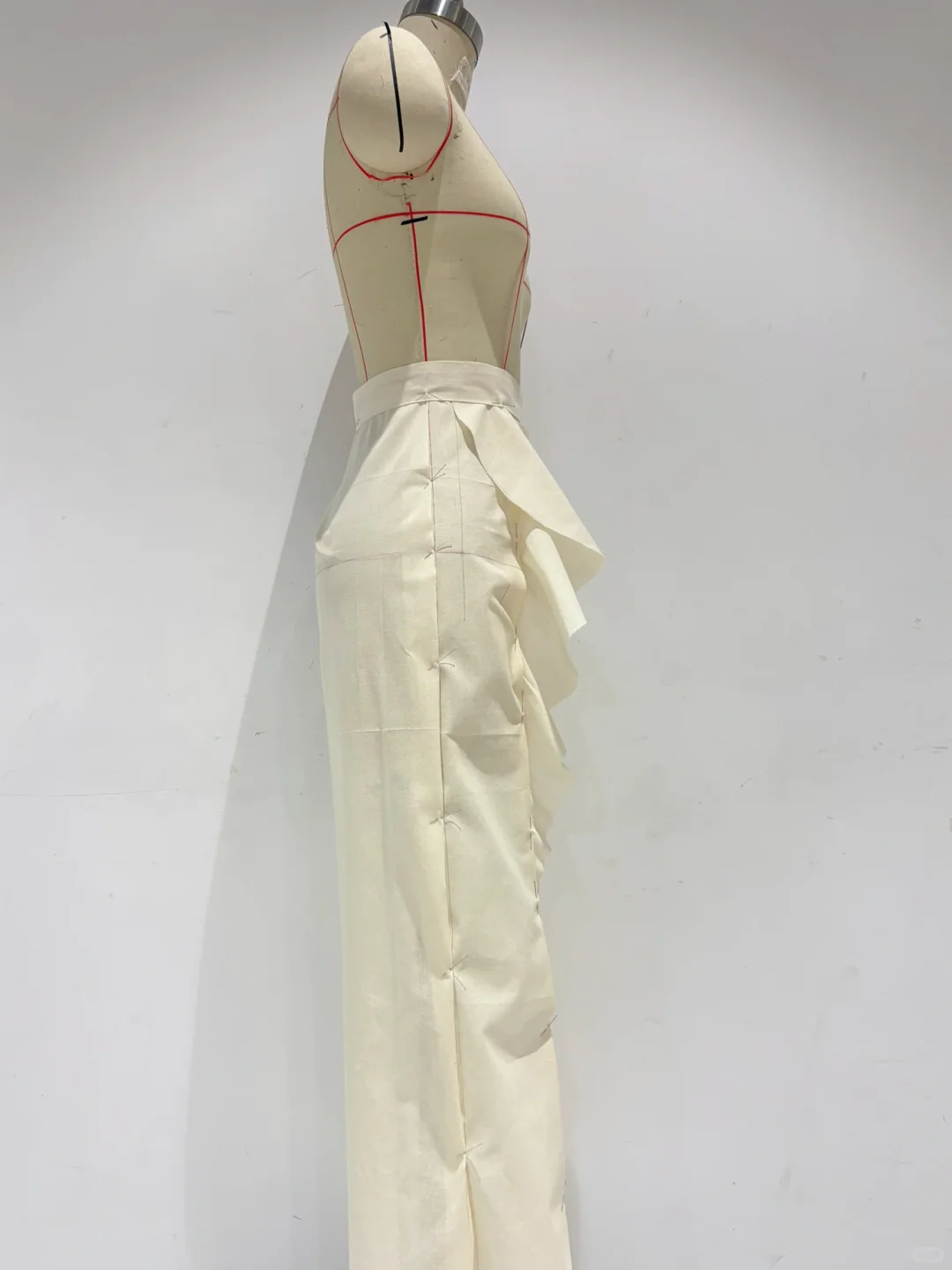 立裁 不对称褶裥造型