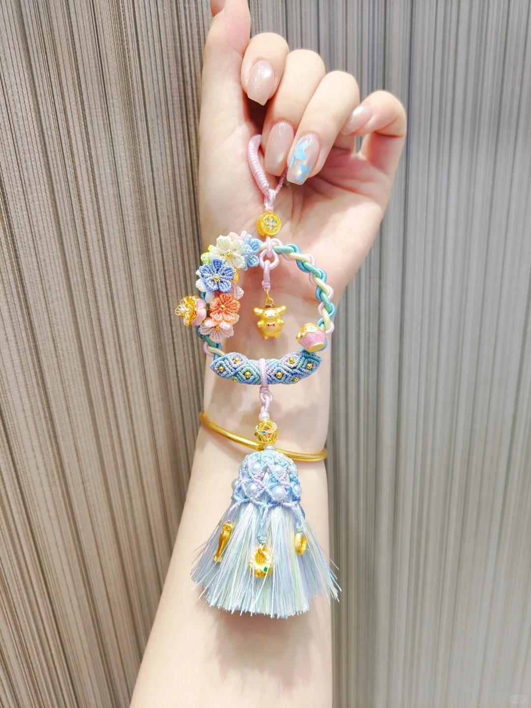 持童心逐梦，邂逅繁花与彩虹