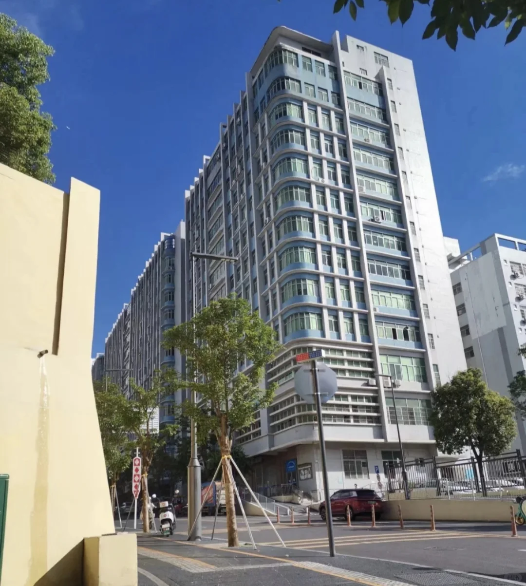 ?【东莞电子厂高薪急聘】正式工/临时工