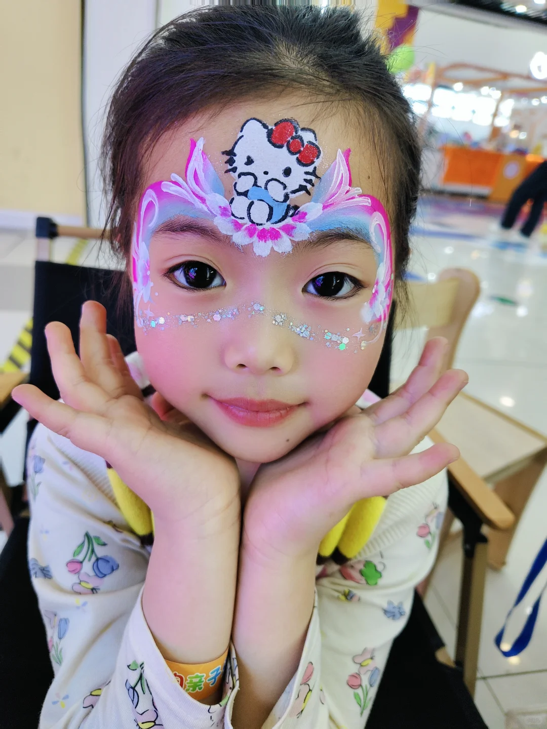 夏天彩绘流汗花妆，防水颜料用起来