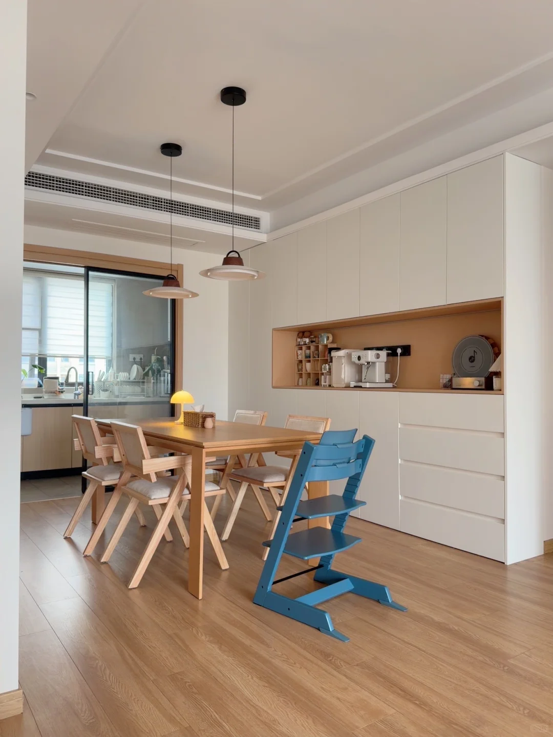 去年拿房在小?上分享装修,现在粉丝过万了