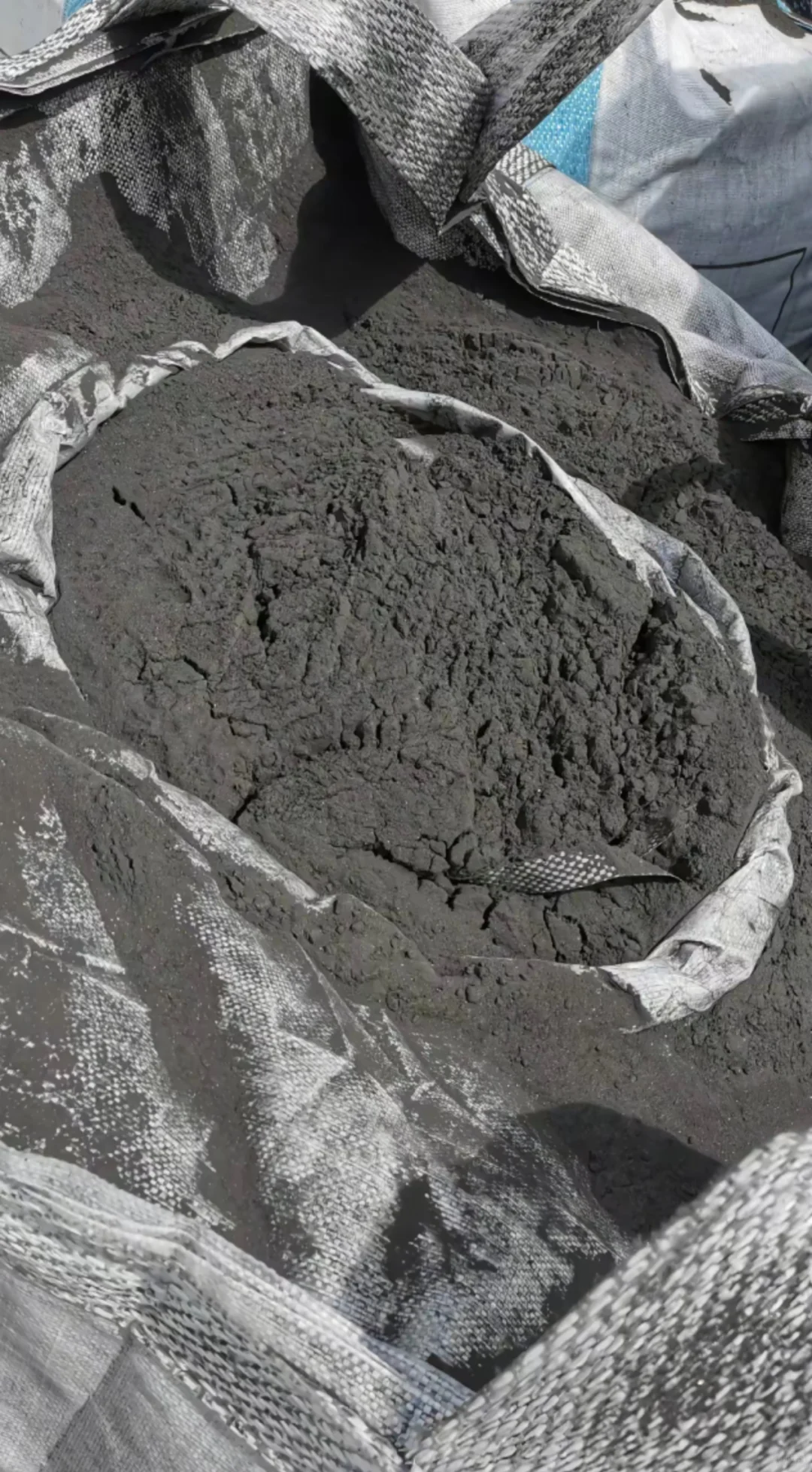 收废品废料，啥都收，按吨收。