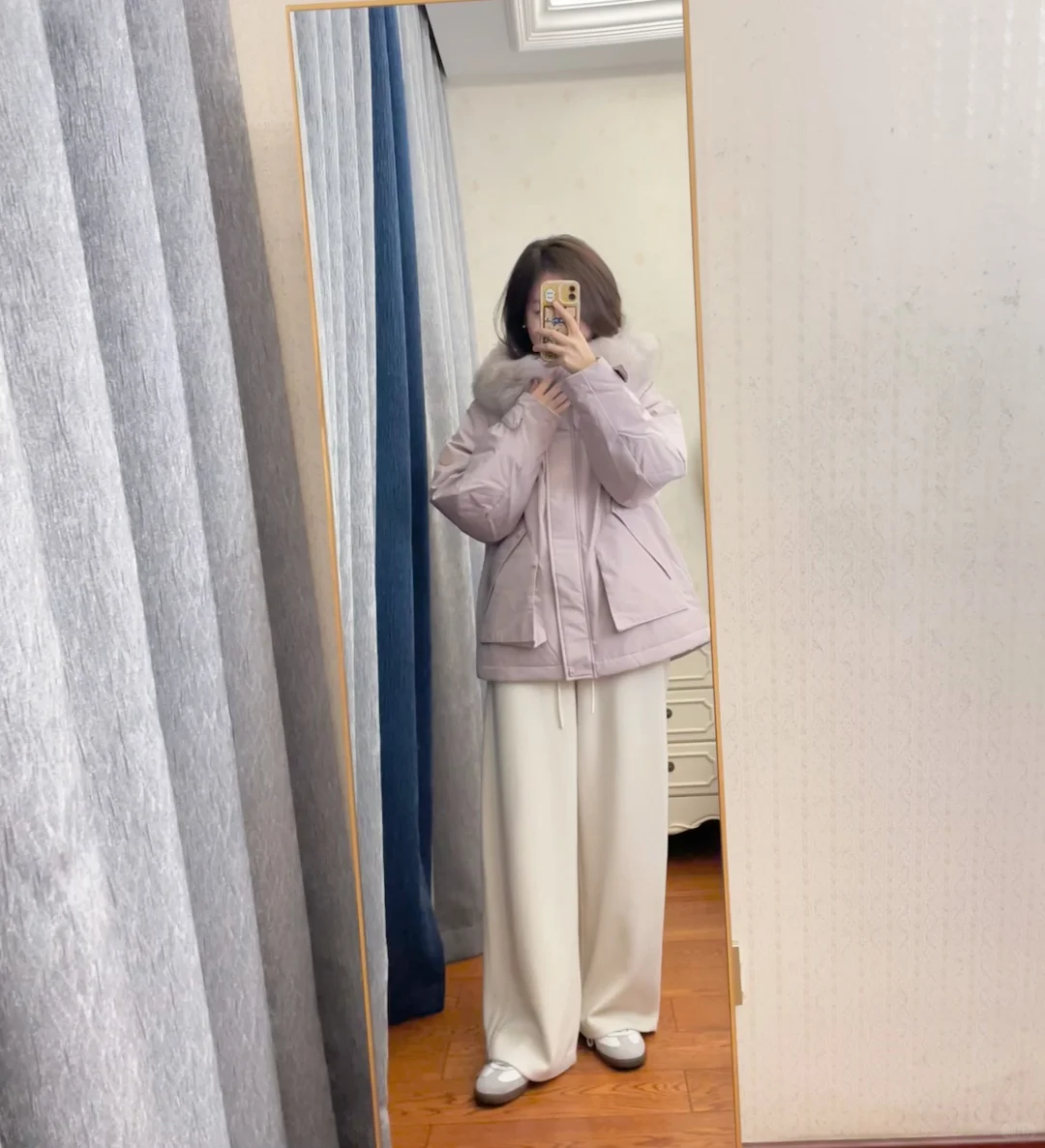 冬日低饱和度羽绒服穿搭