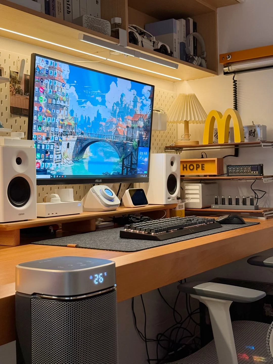 小书红抄作业成功 自装出了理想的书房!