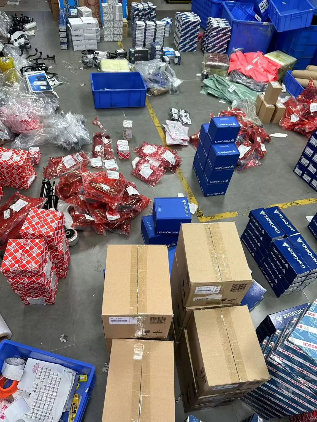 专业供应奔驰宝马全车系高品质配件！