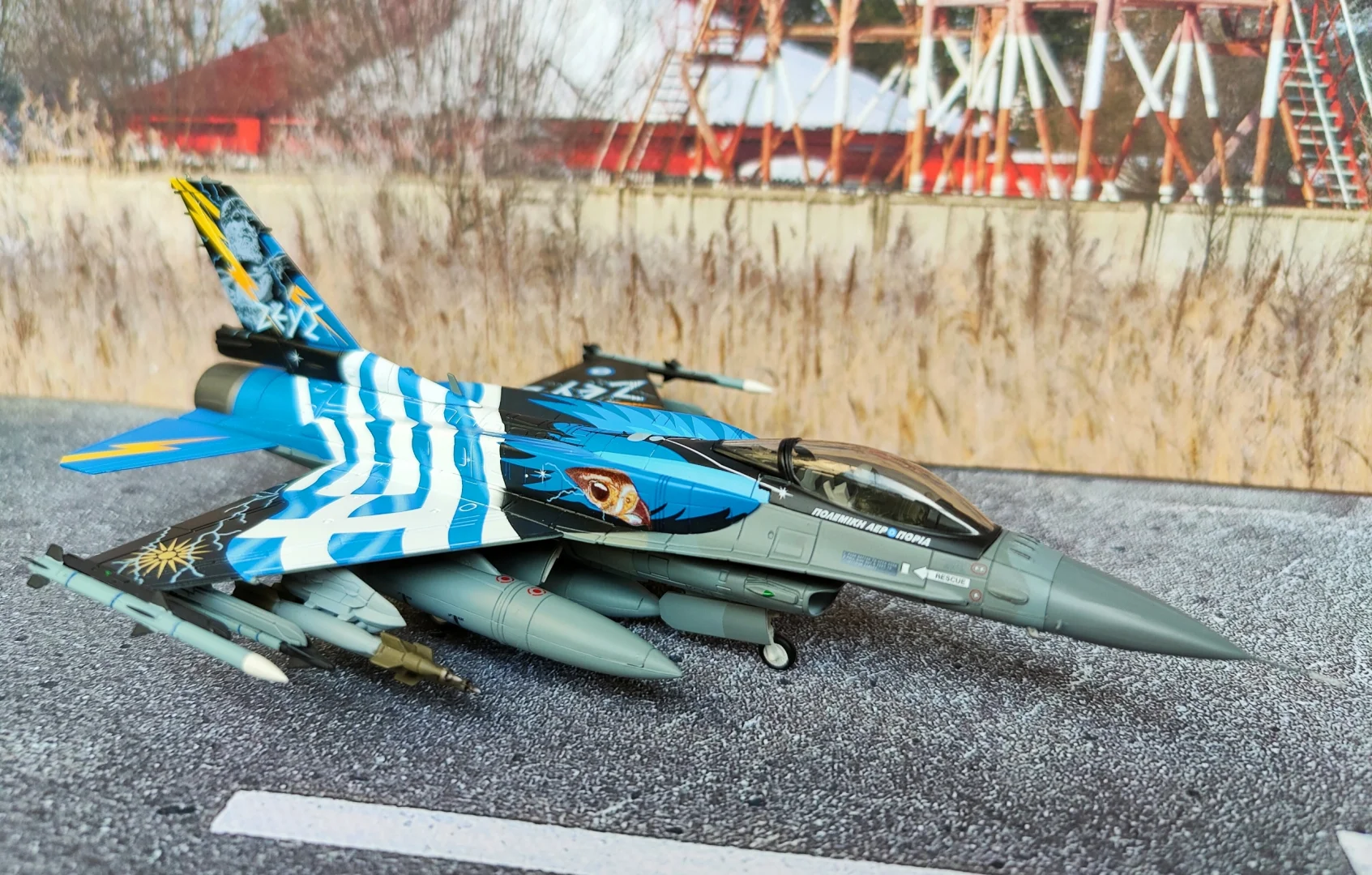 绚丽彩绘F16之宙斯涂装