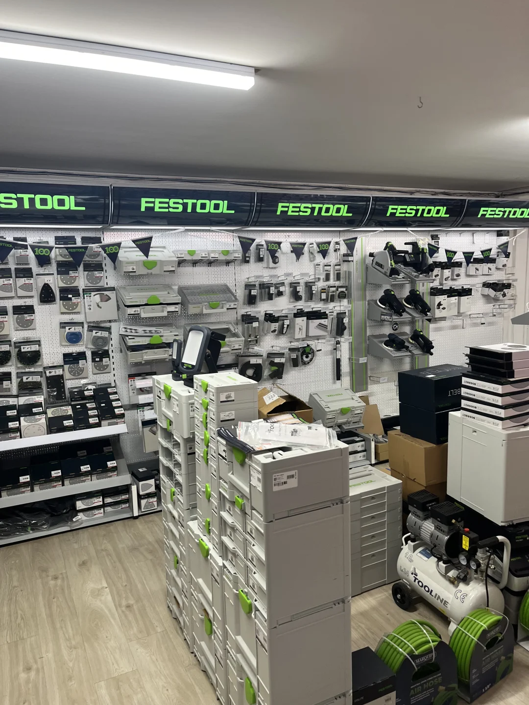 又添新玩具你喜欢哪个颜色的工具打出来