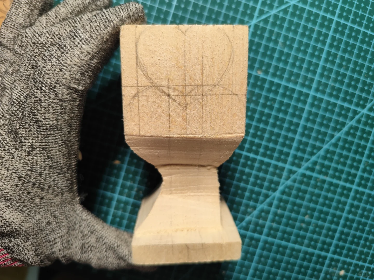 木雕新手不想削心形了~