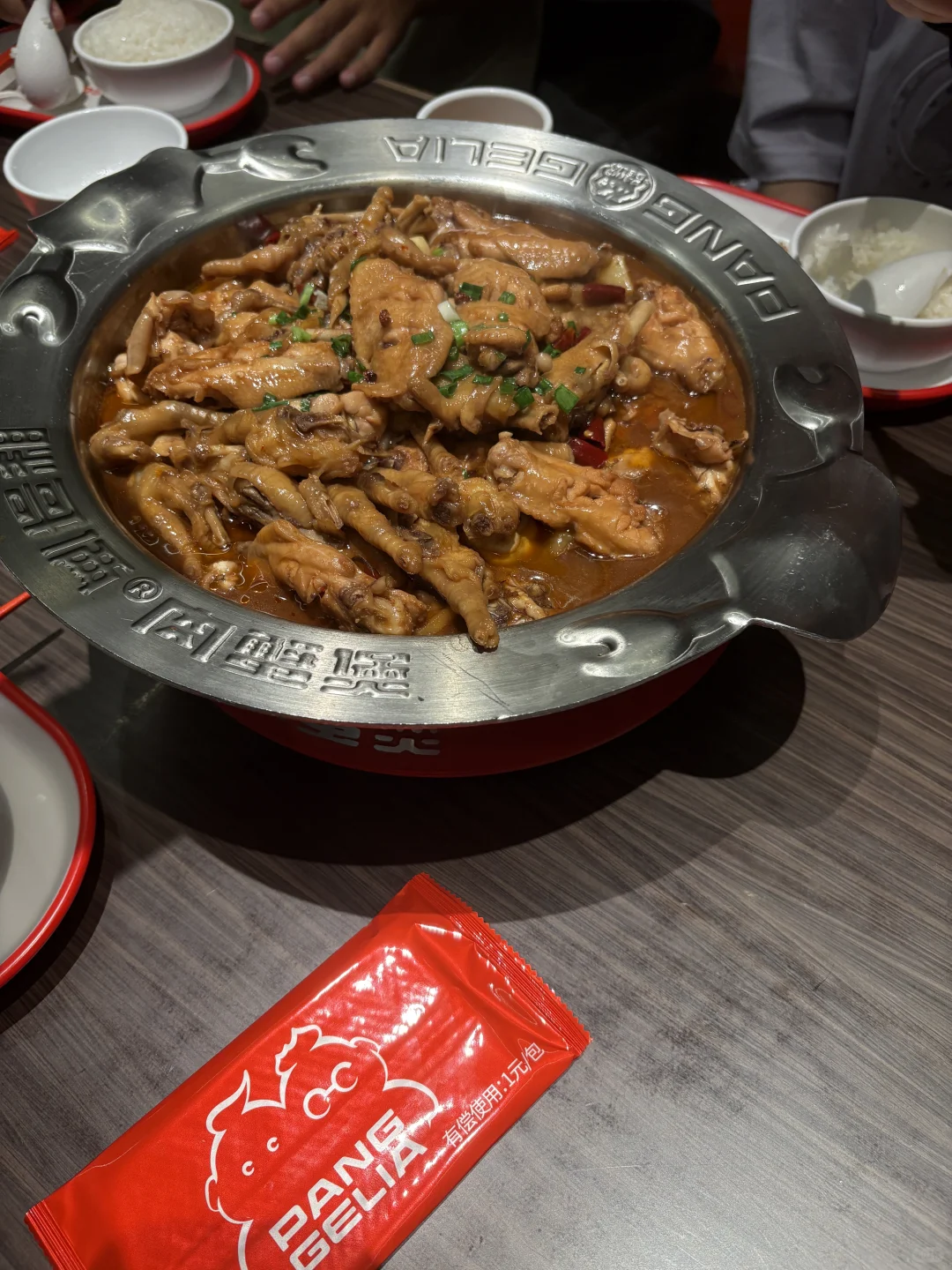 浙江纺织职业技术学院女大在线求饭搭子！