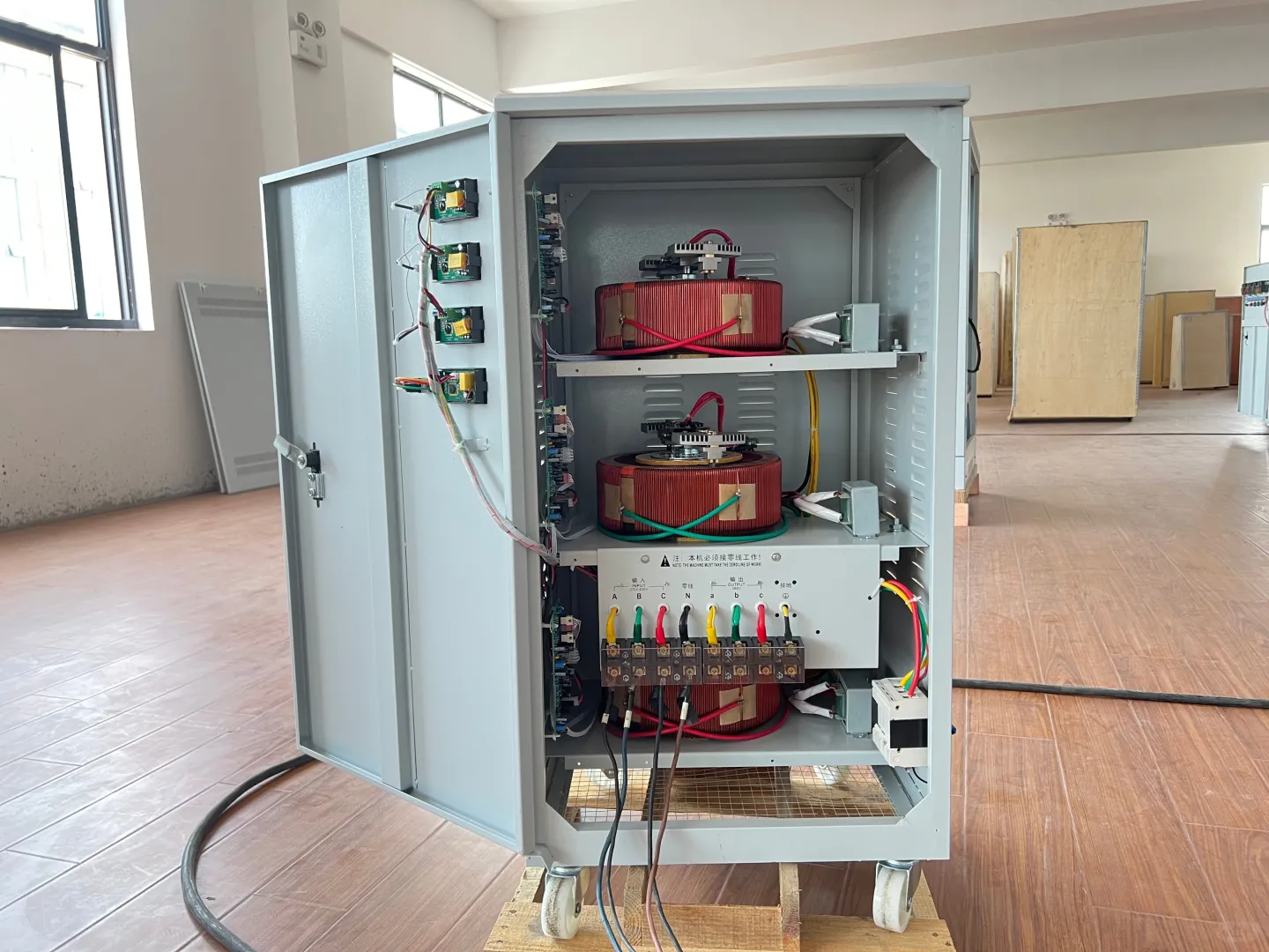 30kVA稳压器可以带多大功率