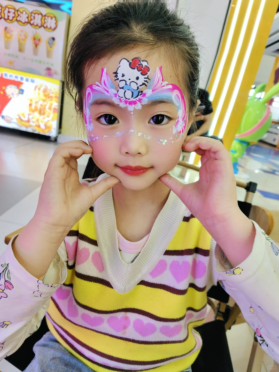 夏天彩绘流汗花妆，防水颜料用起来