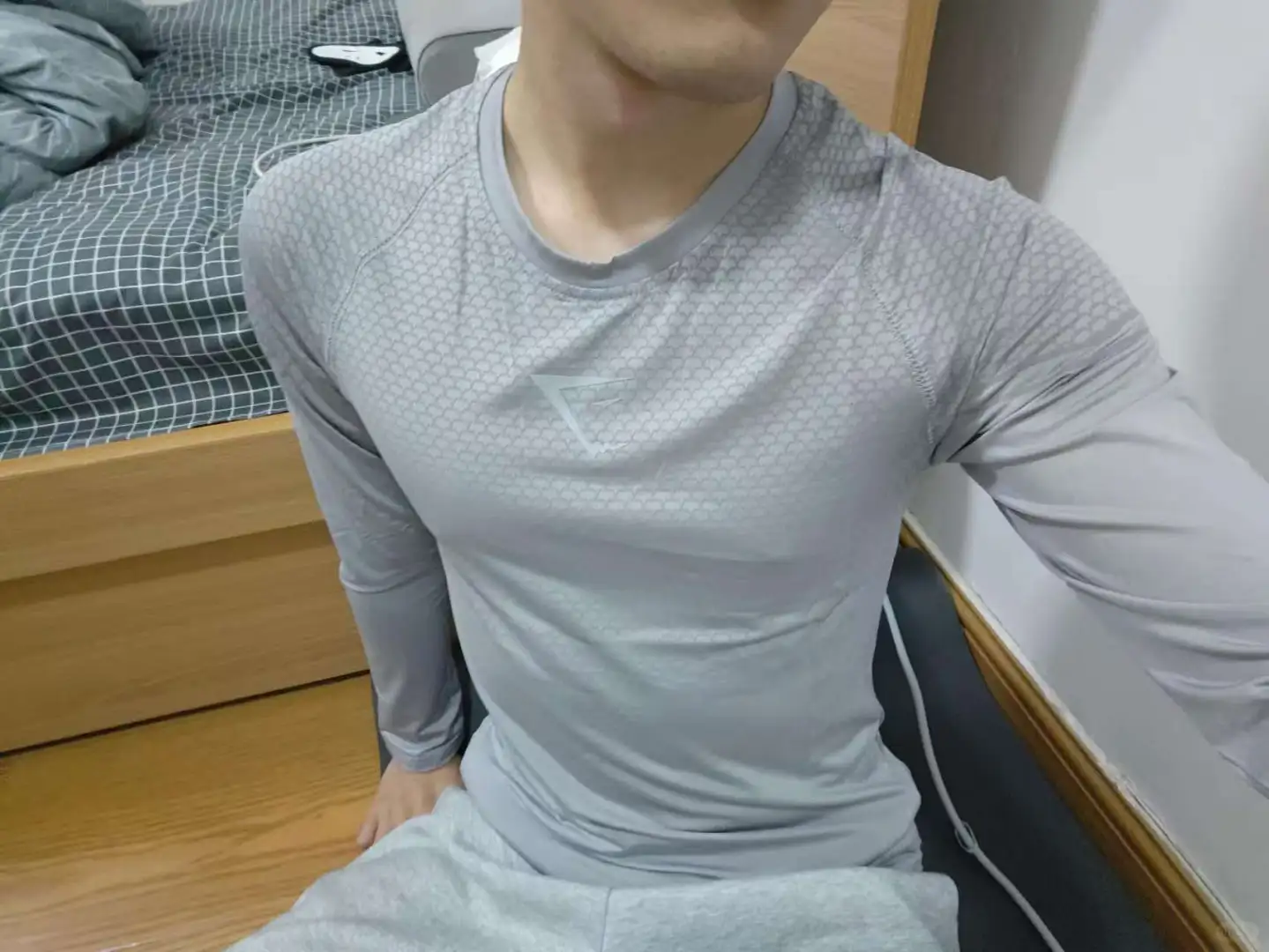 原来紧身衣真的会显的?大1⃣️点。