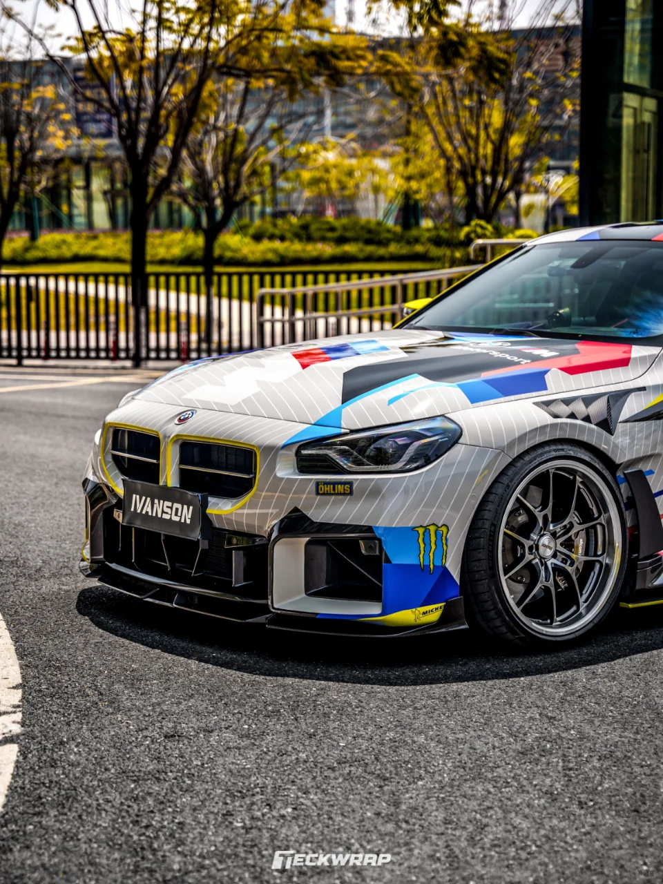 路上比它帅的大玩具应该不多吧