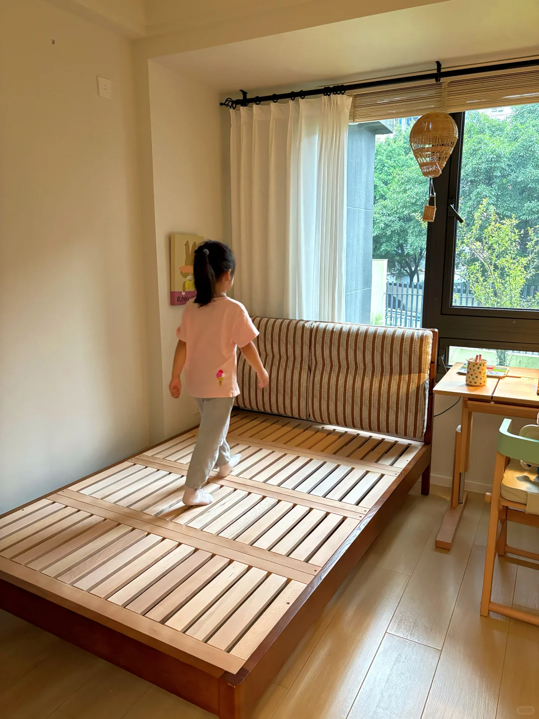 7平米小卧室,自用3个月超薄实木床没翻车✌️