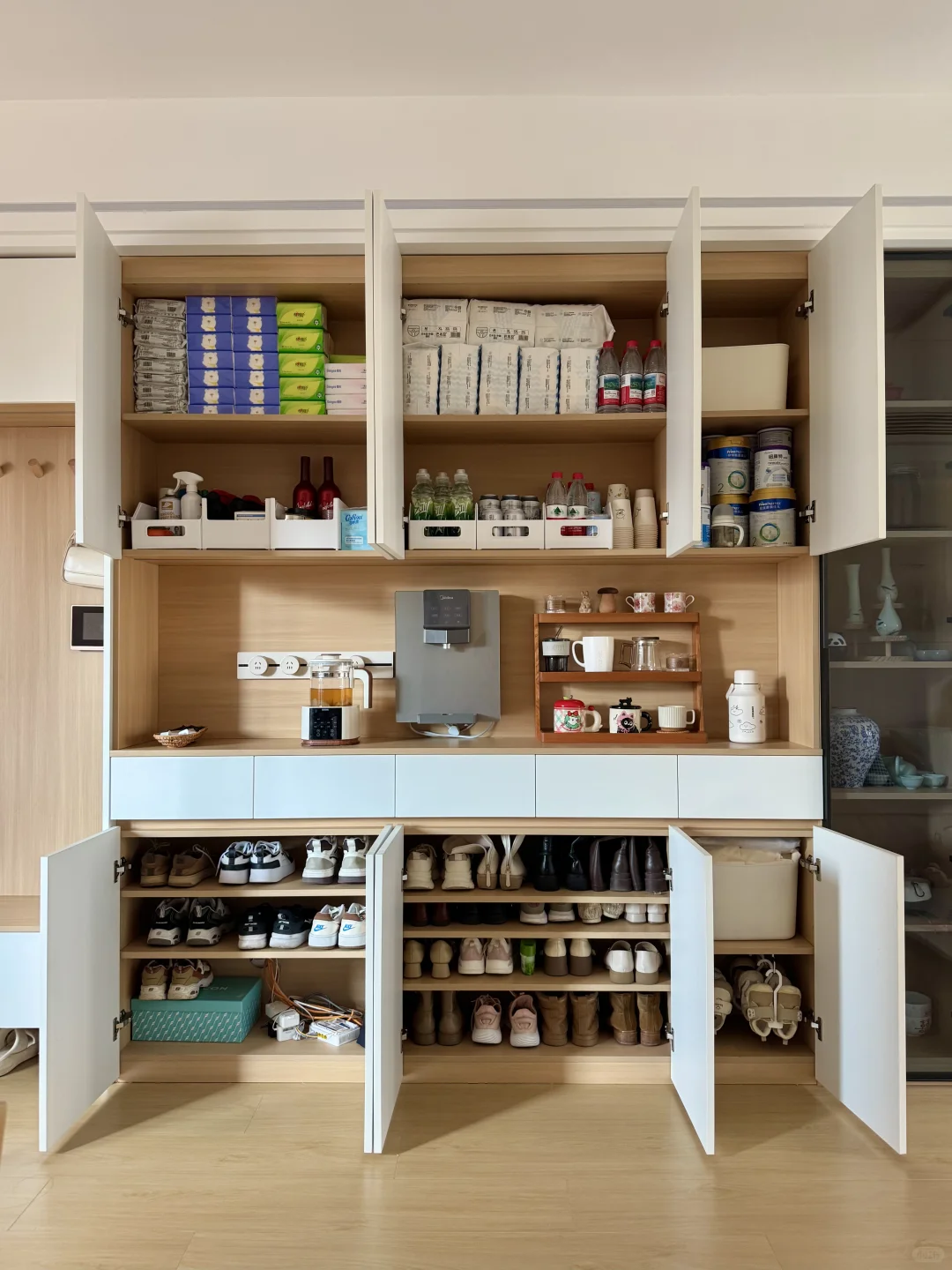 如果你家客厅也有这样一面长墙