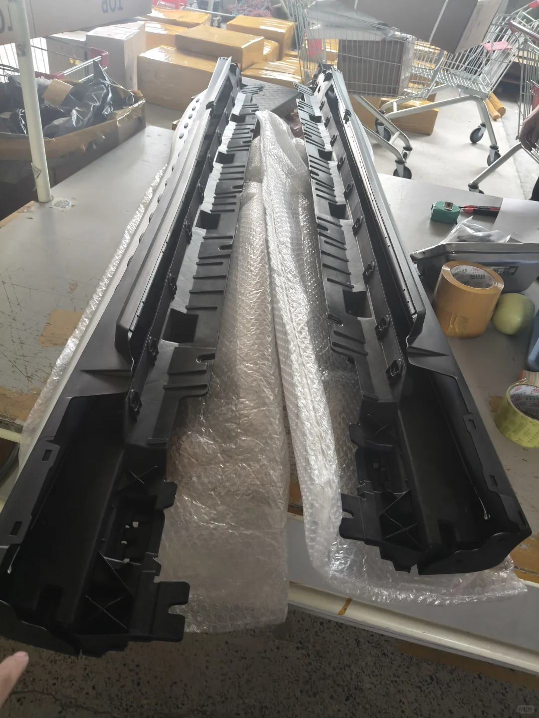 发韩国的汽车配件