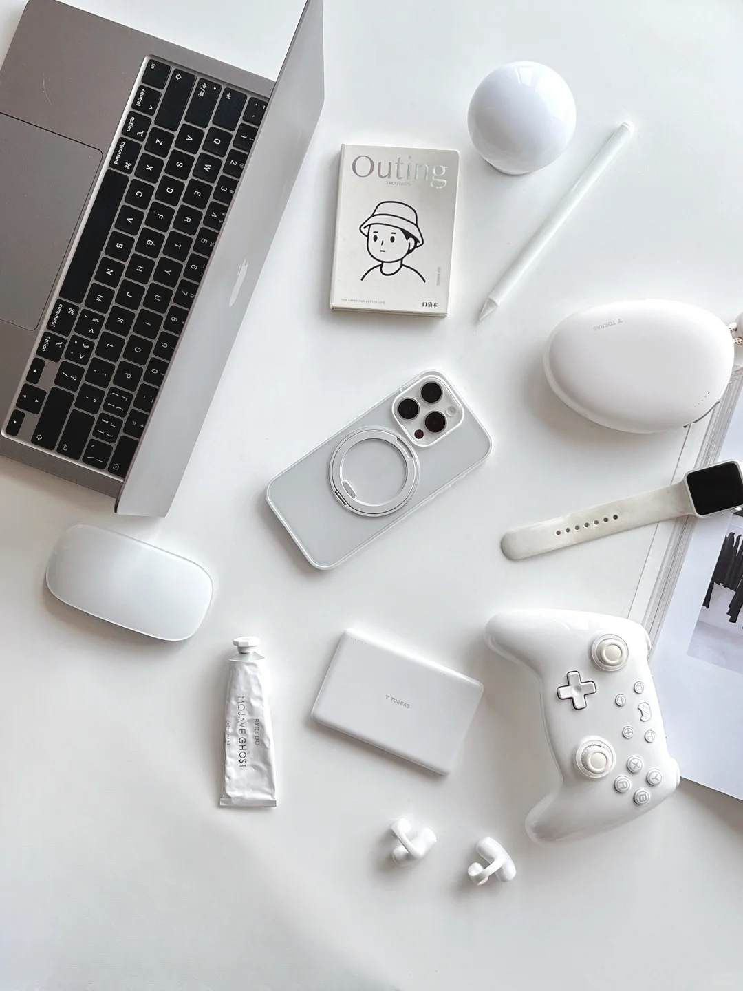 极简主义｜数码男生日常桌搭EDC