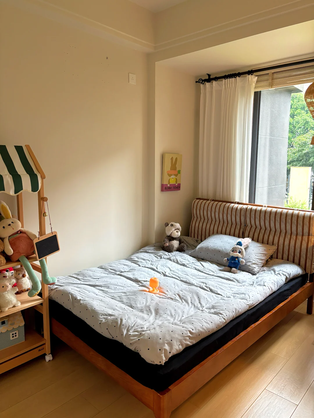 7平米小卧室,自用3个月超薄实木床没翻车✌️