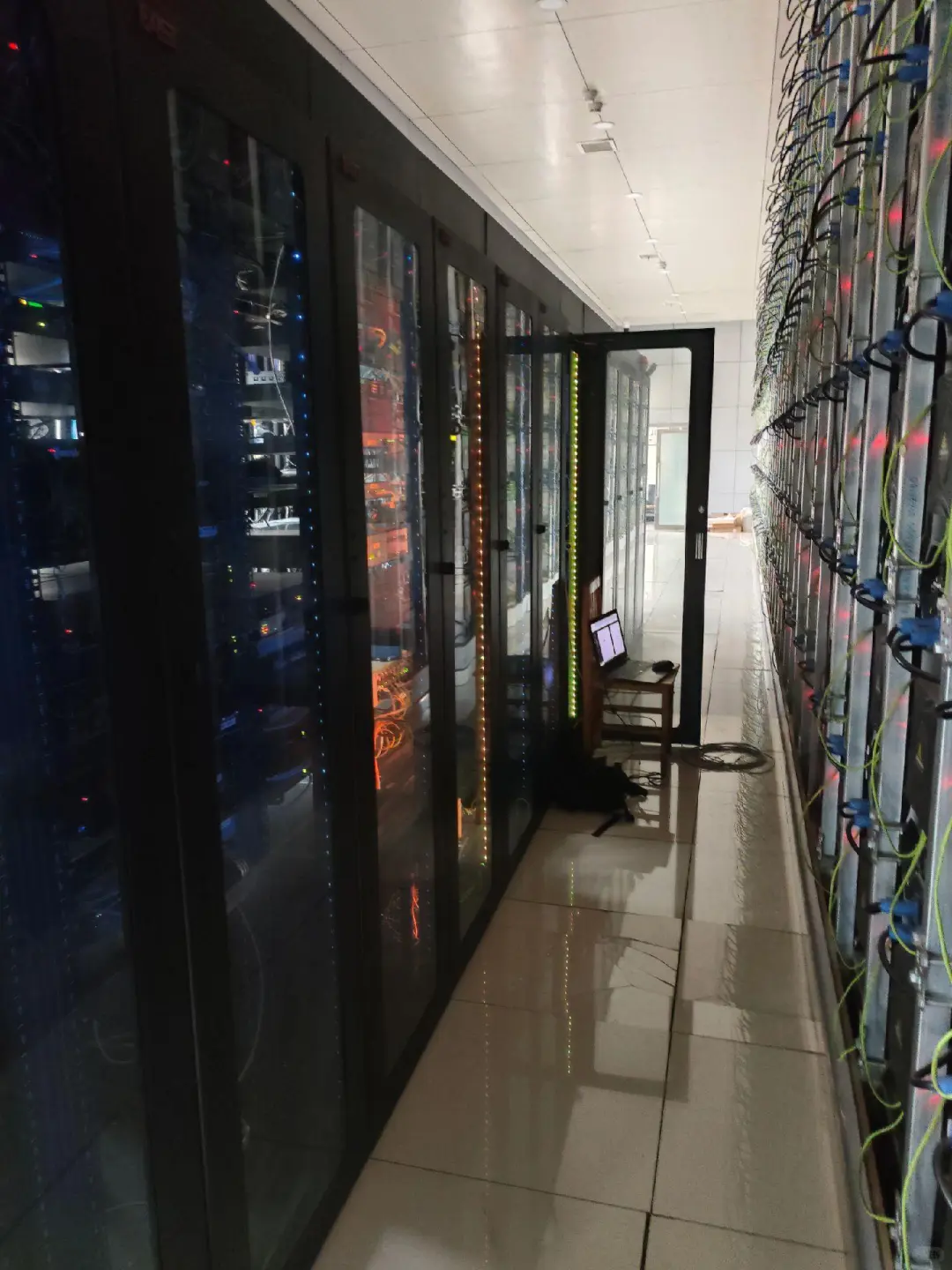 监控摄像头上门安装服务，弱电综合布线，门禁