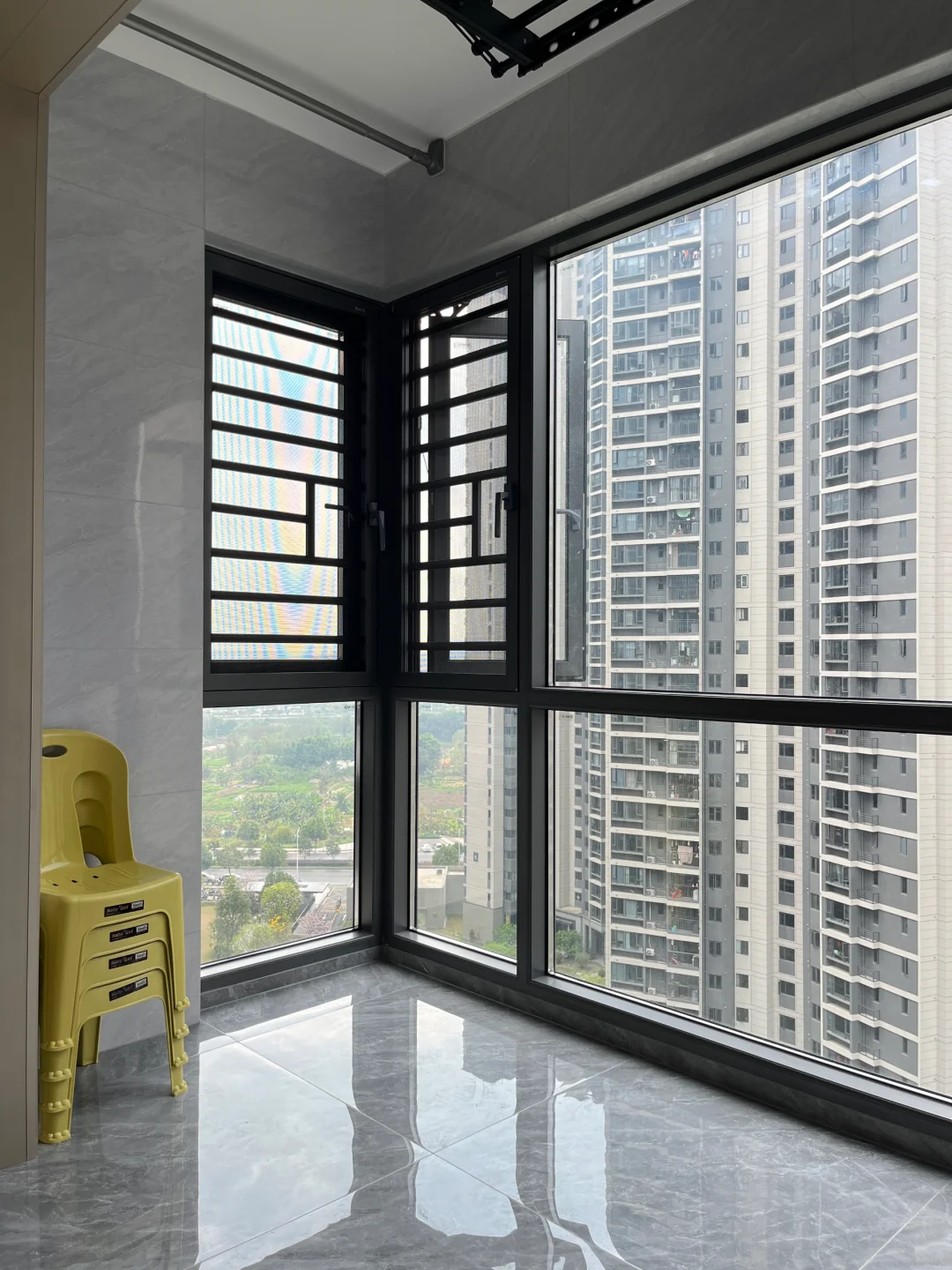 佛山三水区融创半岛阳台封窗效果