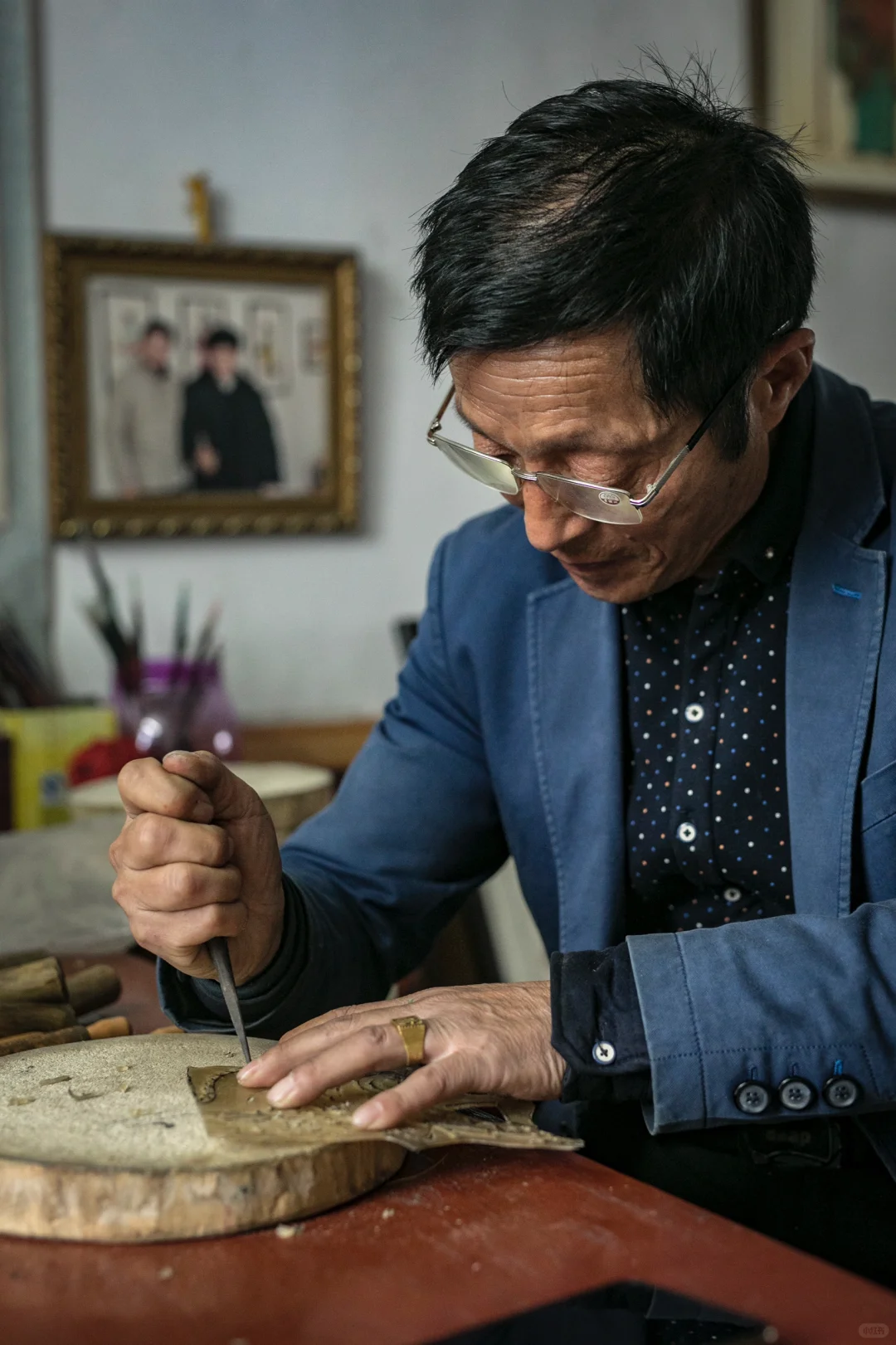 光与影的艺术|在手艺人挥动下绽放绚丽光彩