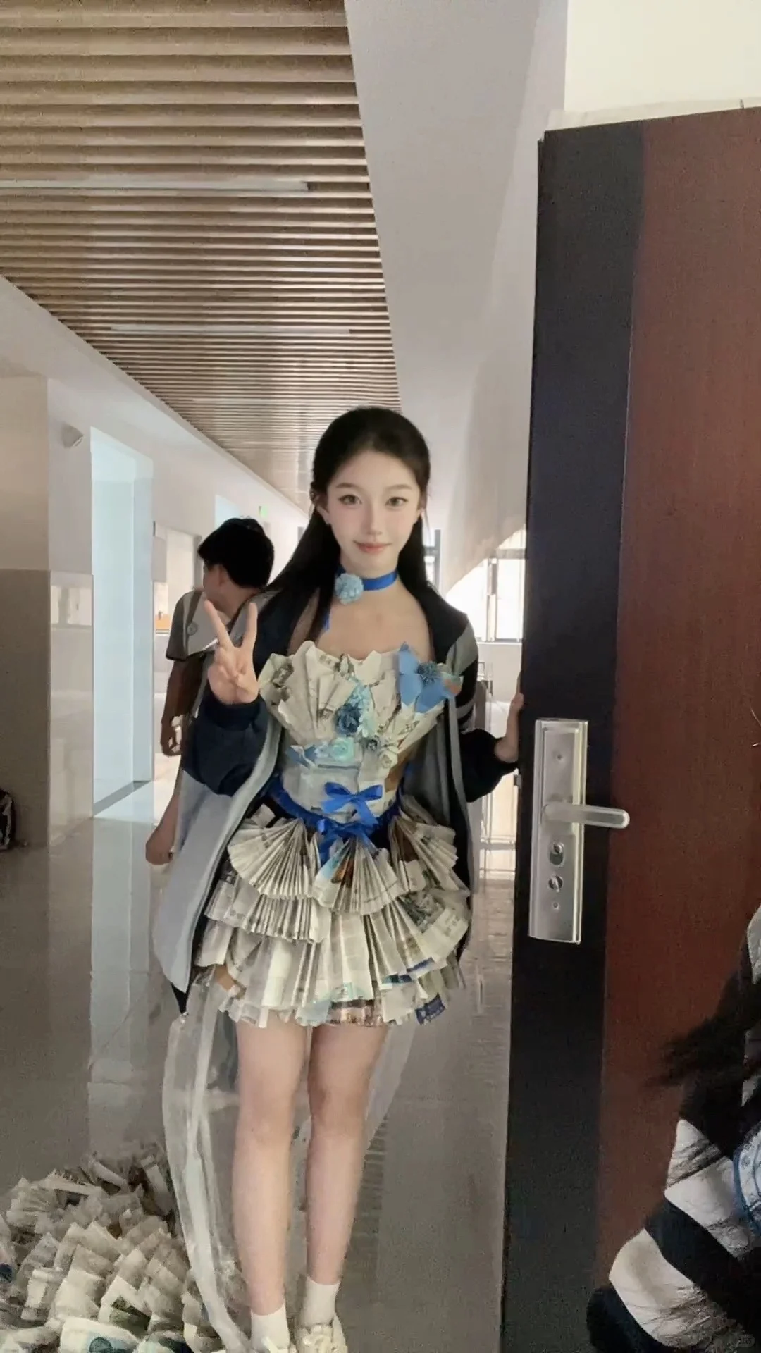 真的好美！报纸也能这样做？！