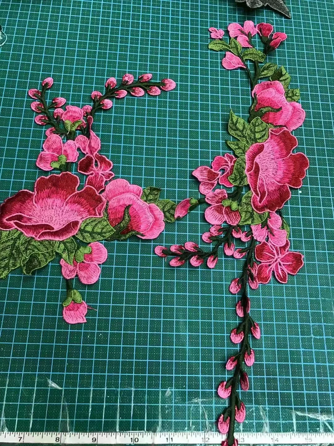 刺绣，，绣花，，有人要吗？