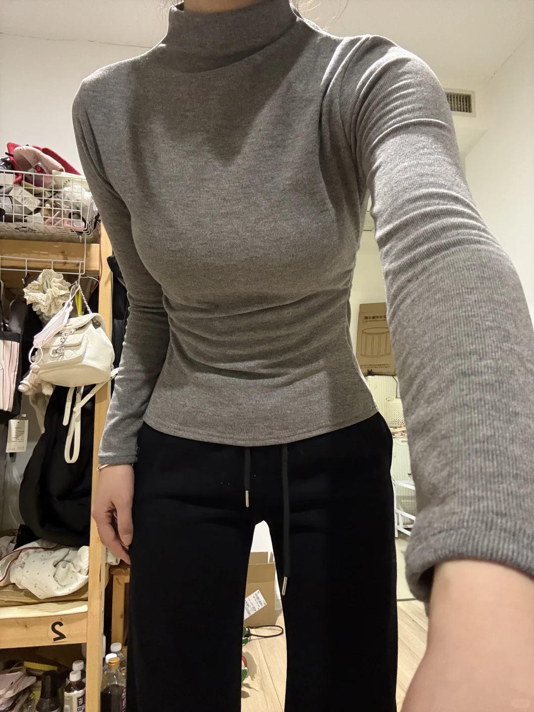 三十多买到加绒的高领内搭 掐腰好显身材