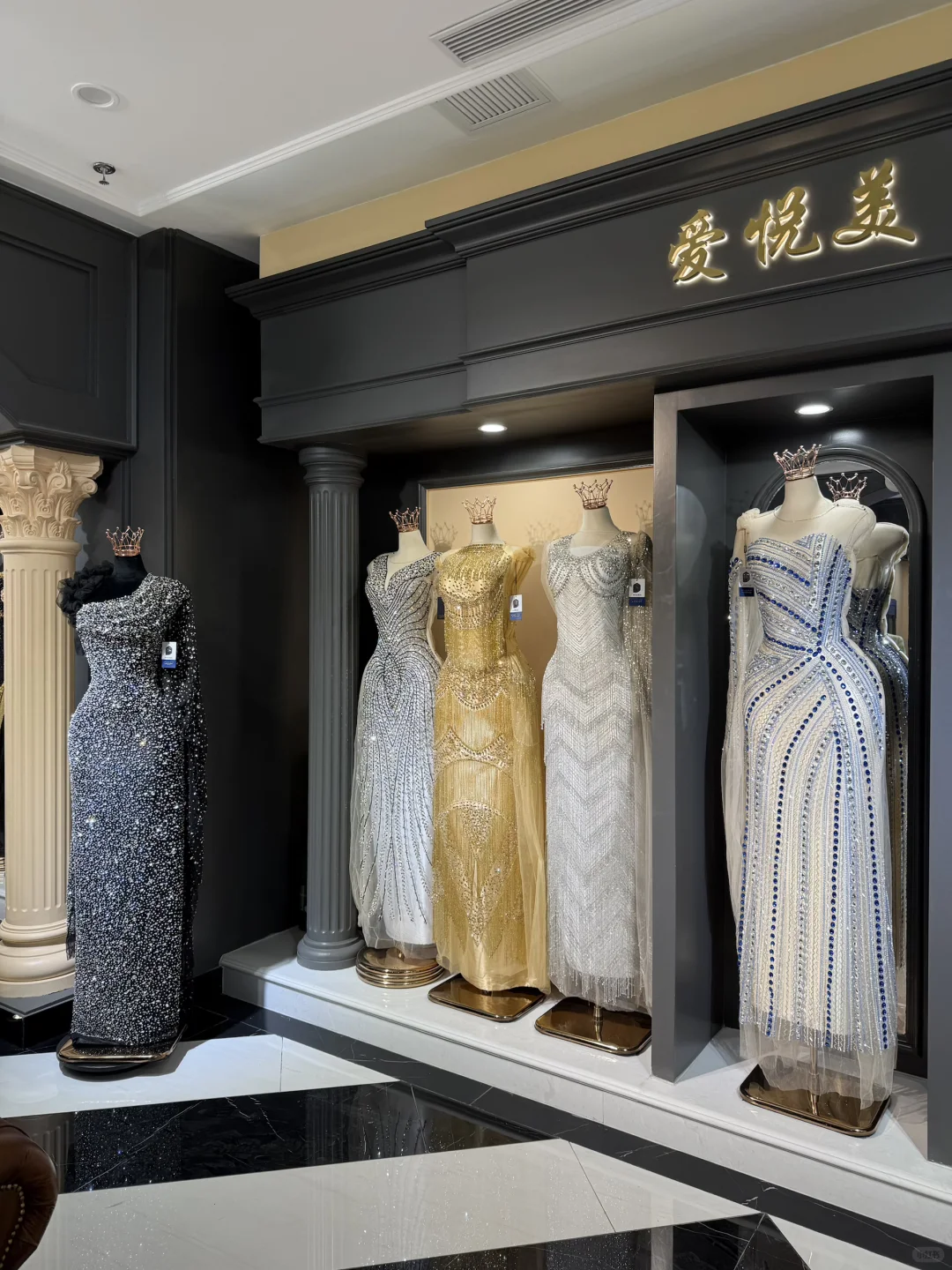 被一个博主种草了喀什这家面料店