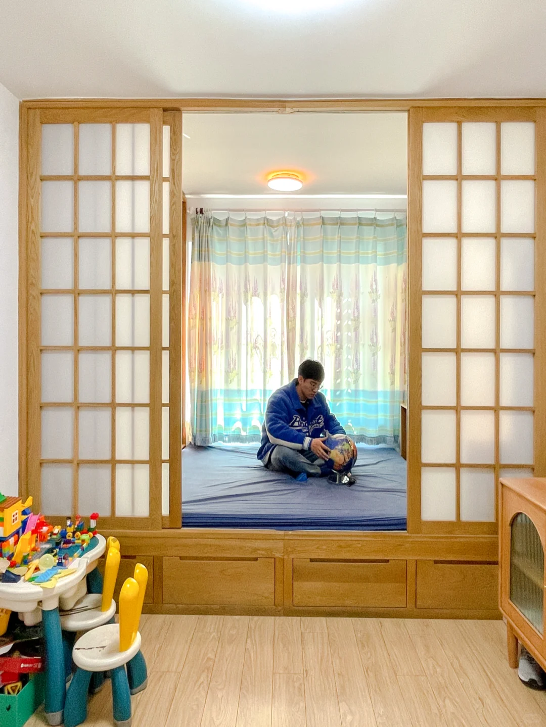 如何在客厅「偷」出一间房?