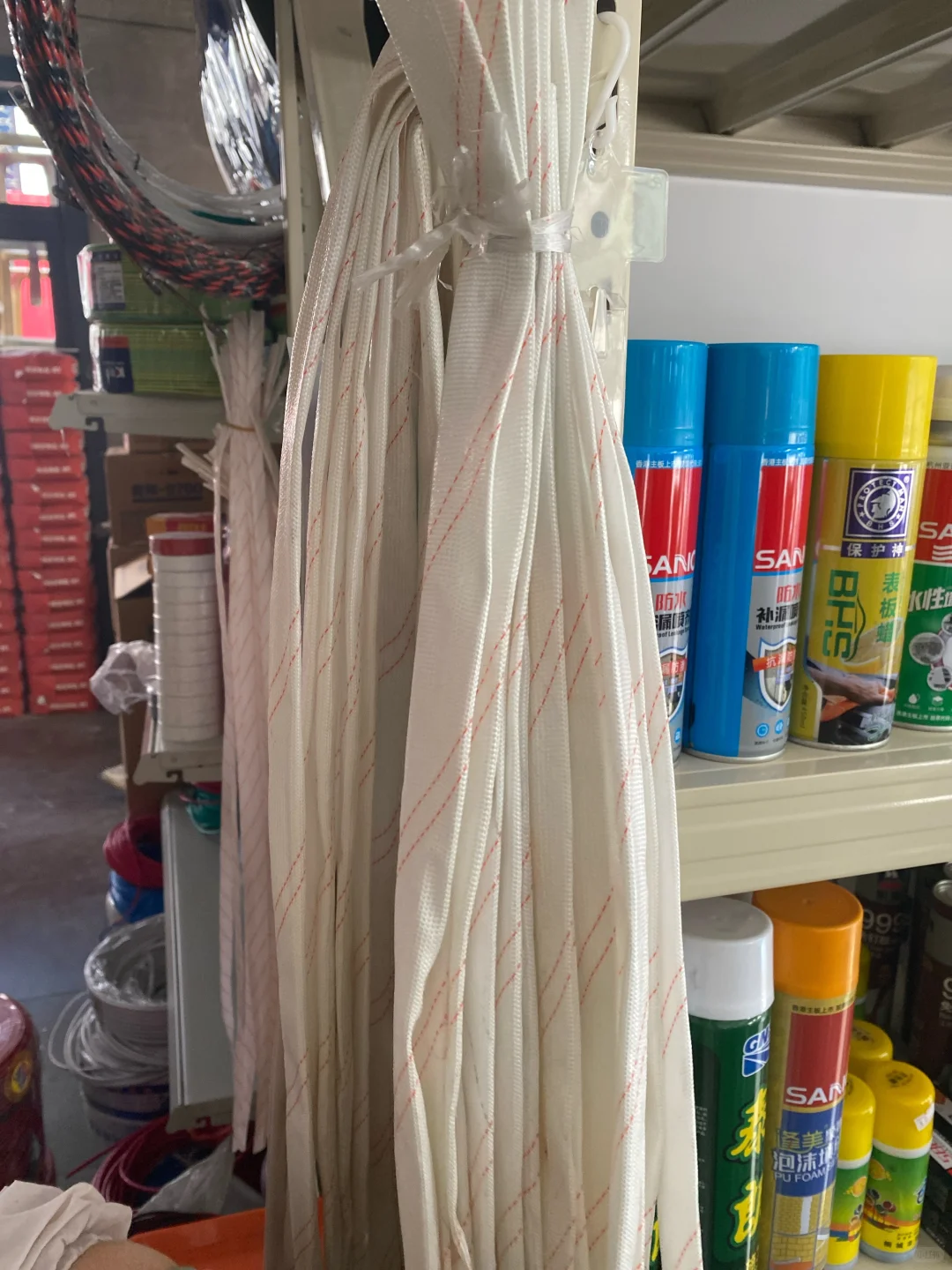 在小城市开一家五金店是什么体验