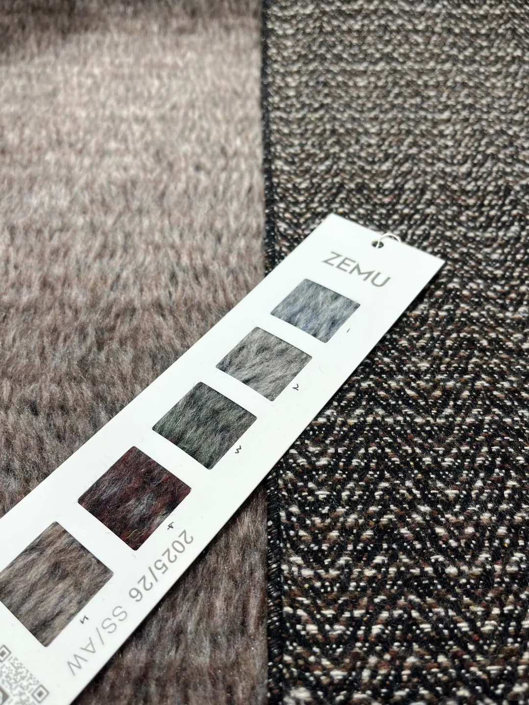 长毛绒混色叠buff，秋冬衣直接封神！