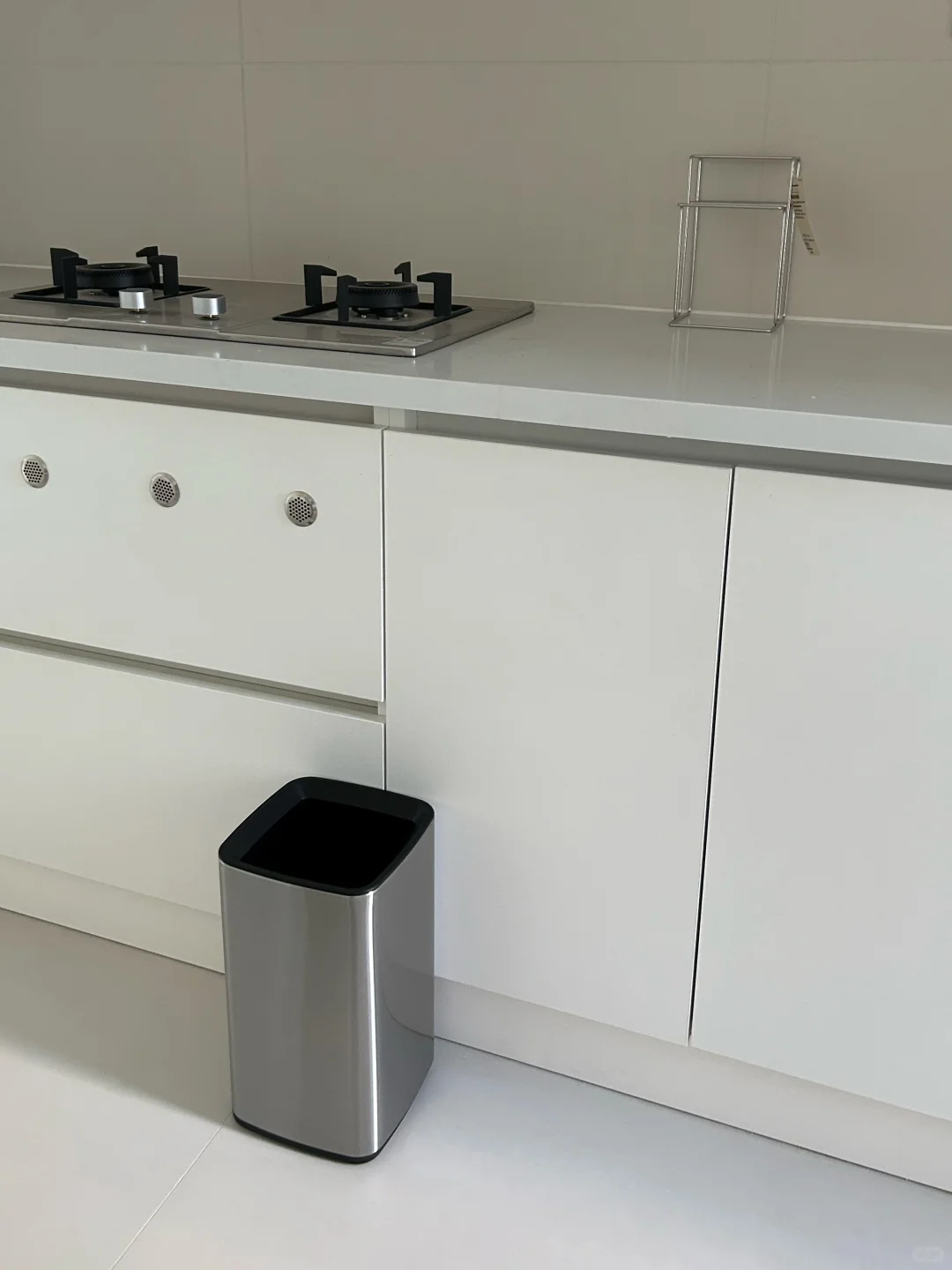 新家软装?（10/100）厨房里的不锈钢收纳好物