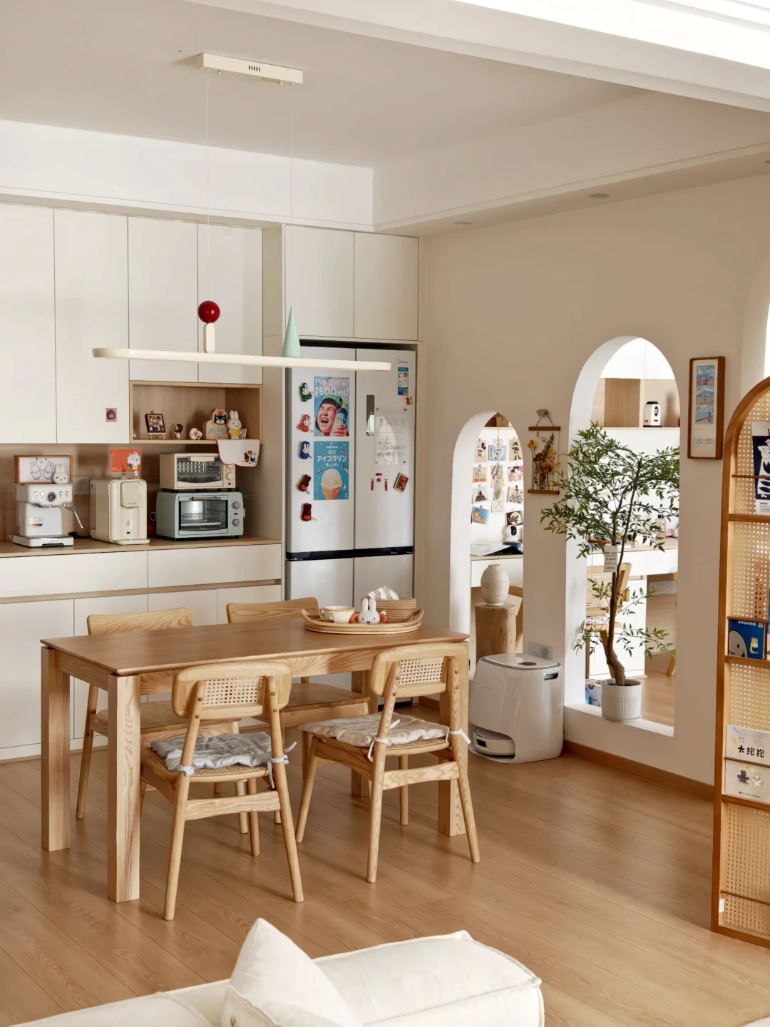 恭喜我吧,三十岁入住了dream house?