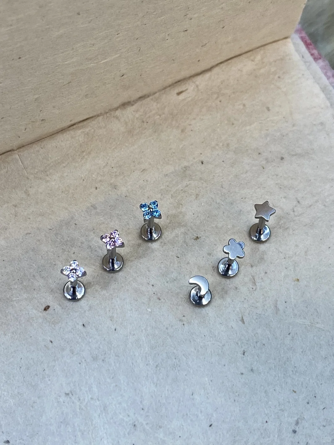 我宣布医用钛合金就是养耳洞的神｜医用级别