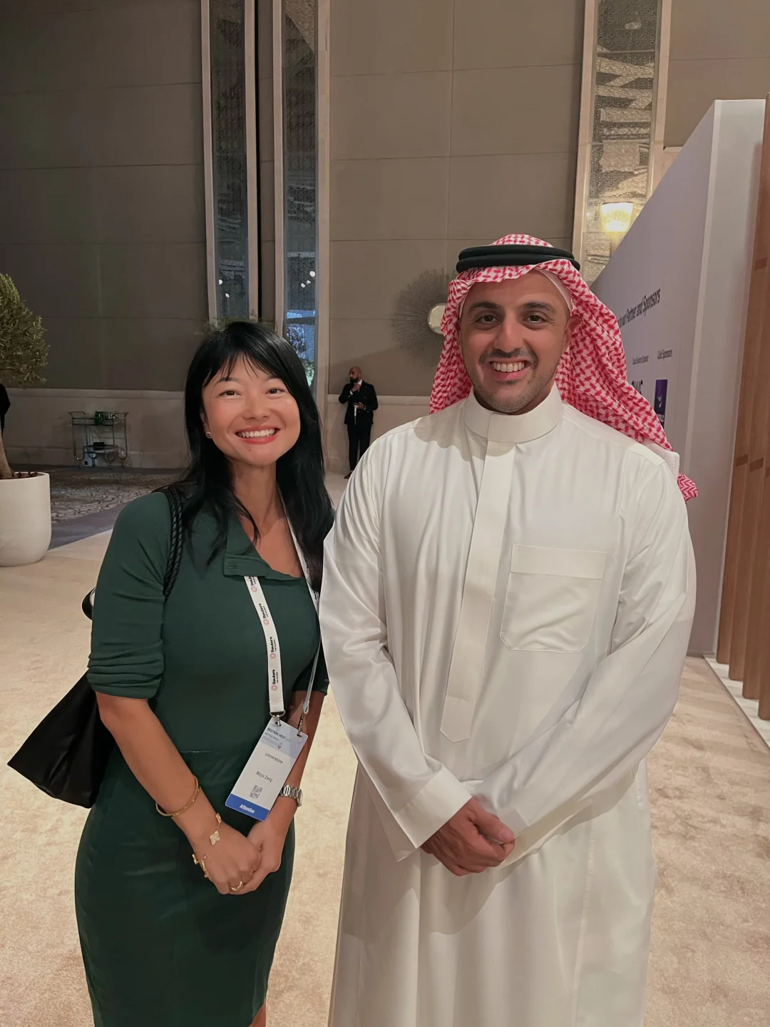 我与中东金融和能源巨头 路透社阿布达比