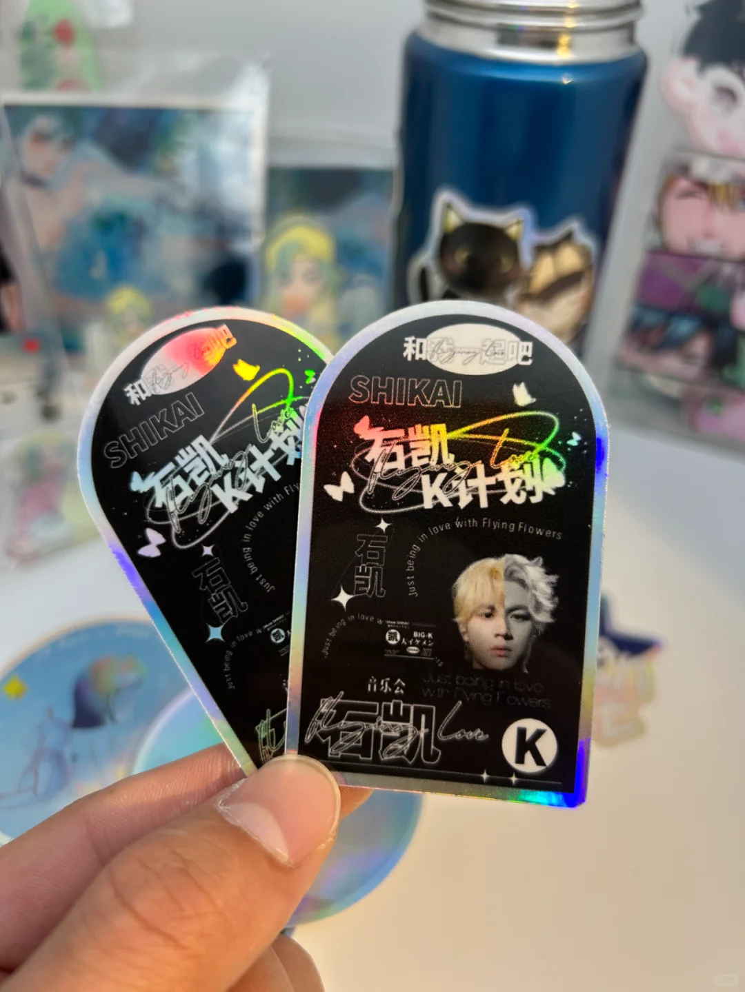 黑色图确实很适合做全息镭射贴纸