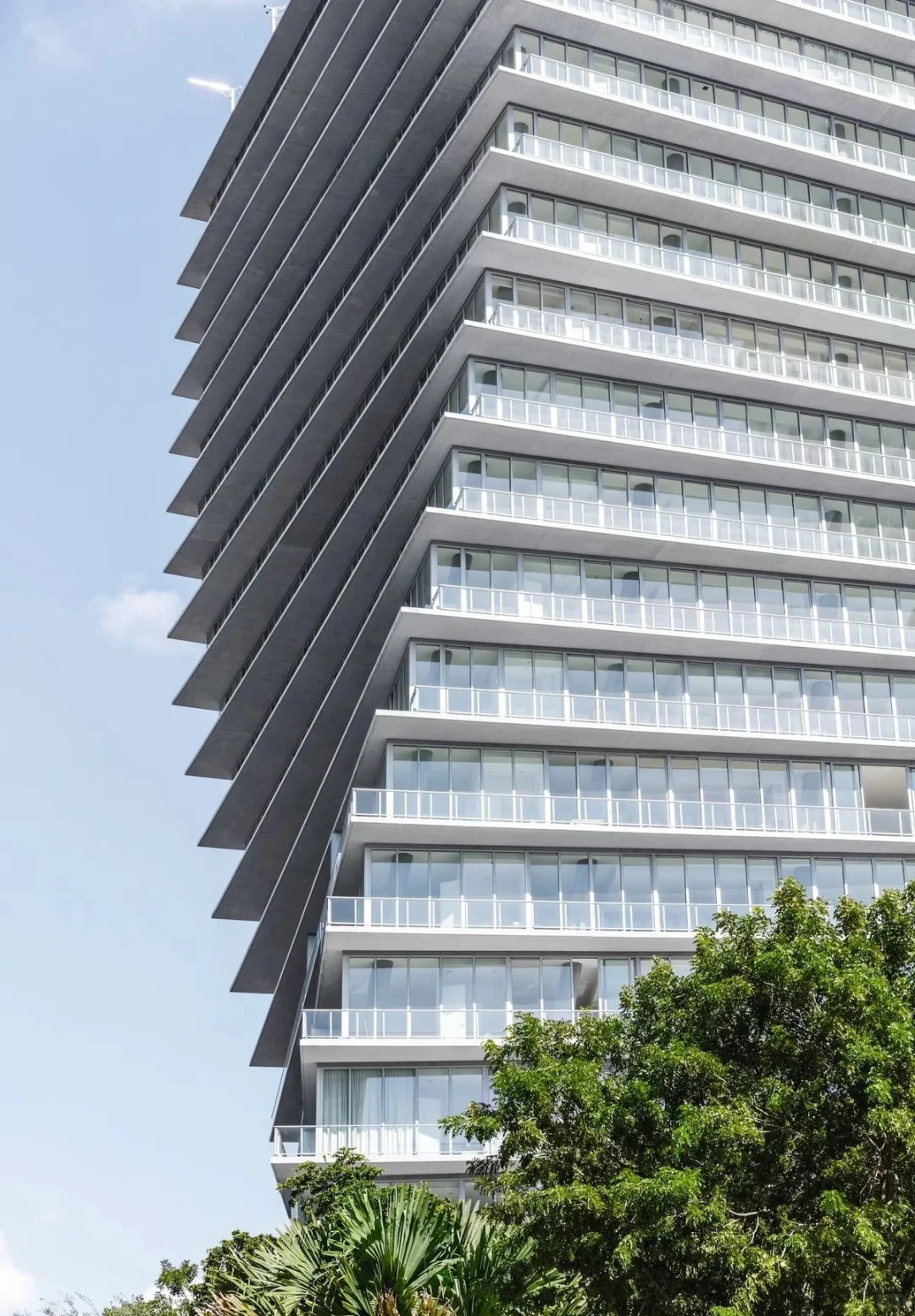 独特建筑的魅力：扭转建筑设计之美