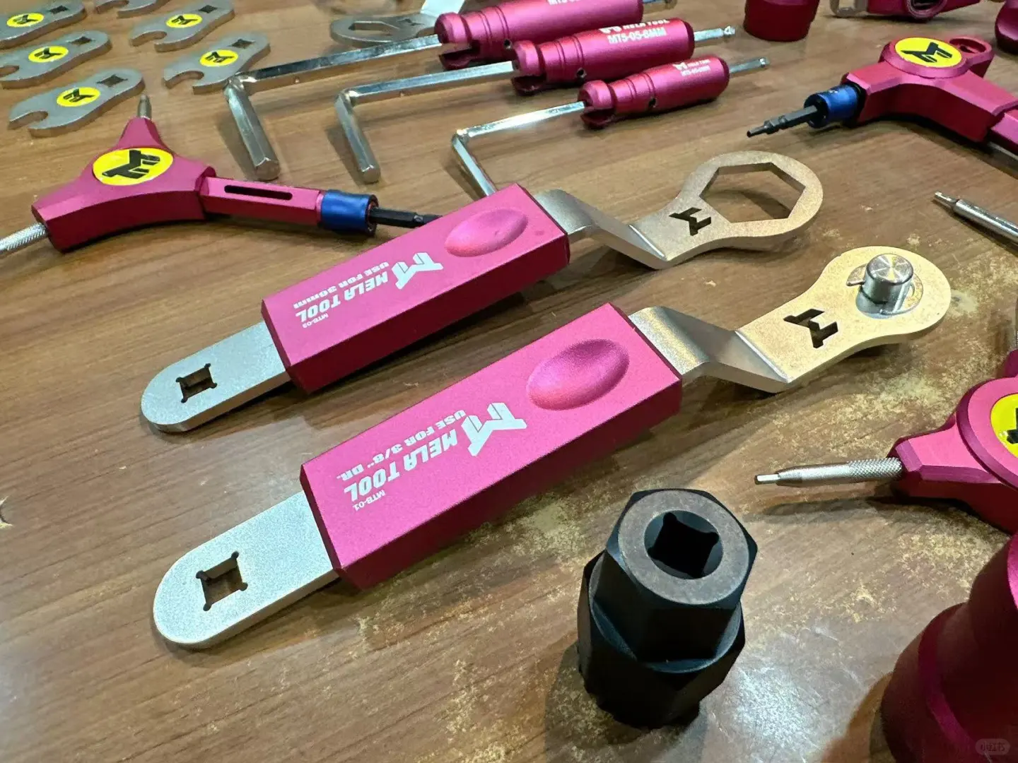 终于下定决心买了一套粉色工具组