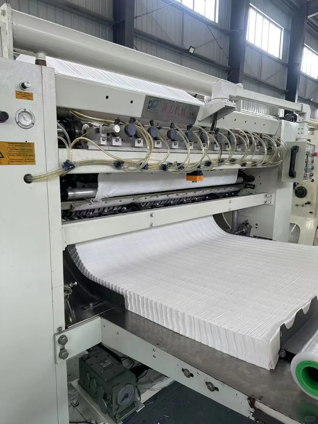 7排190抽纸机也可以打棉柔巾两用