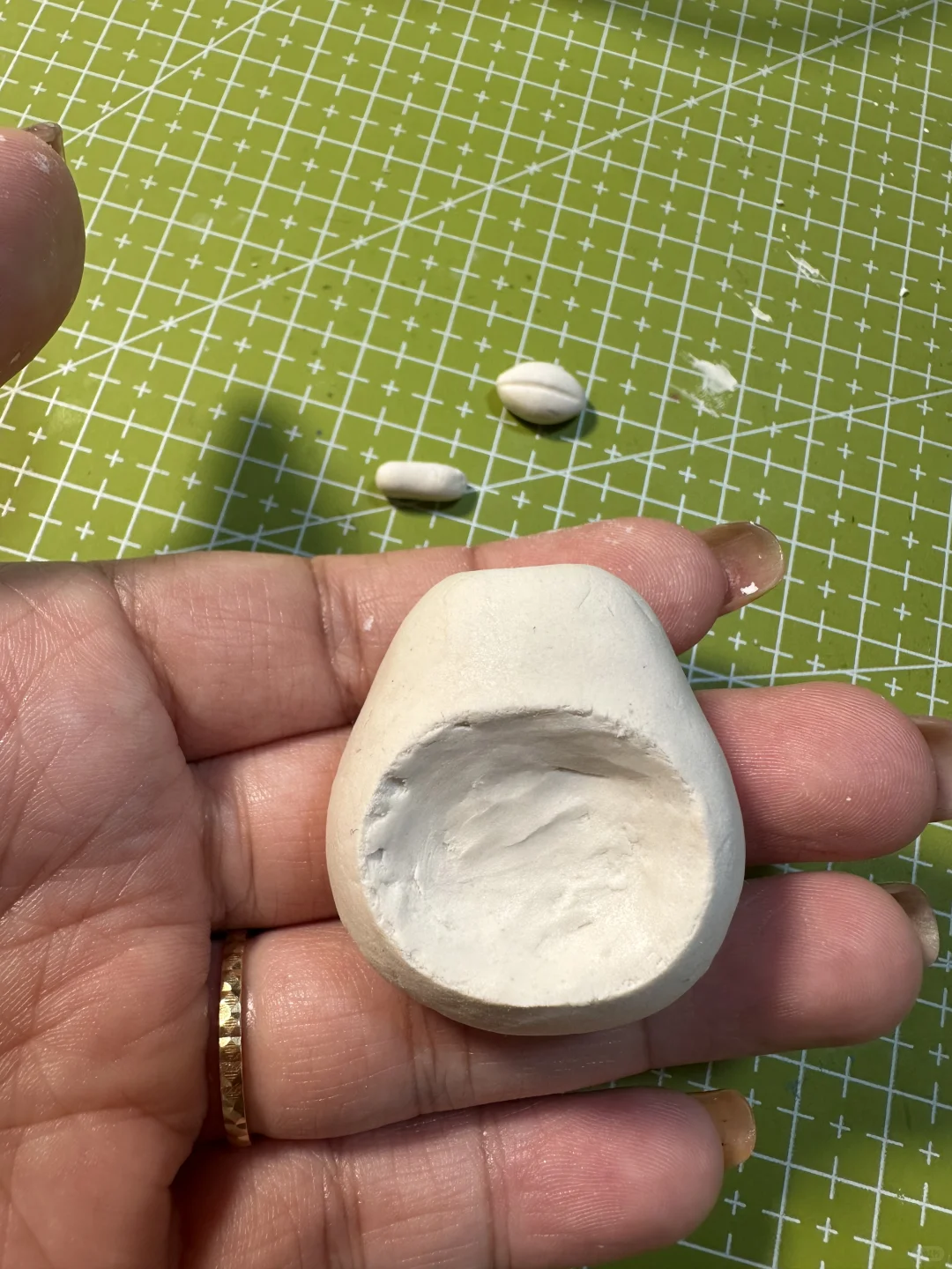 石塑粘土｜一枚憨憨的阿呆梨?