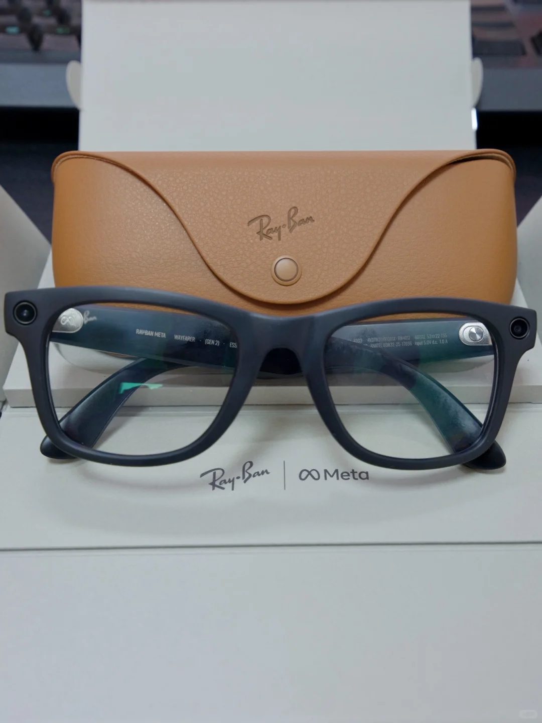 Meta雷朋AI眼镜2开箱