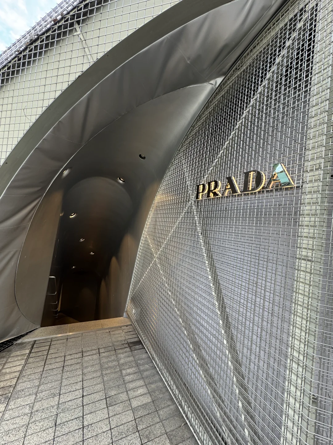 东京表参道｜玻璃建筑博物馆