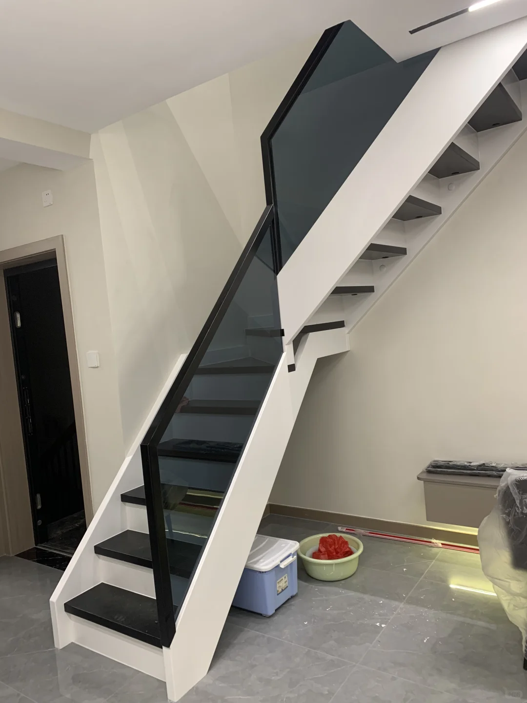 楼梯玻璃扶手订做