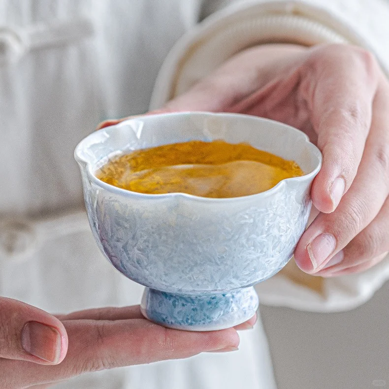 用这只冰晶蓝杯喝茶真的会上瘾！