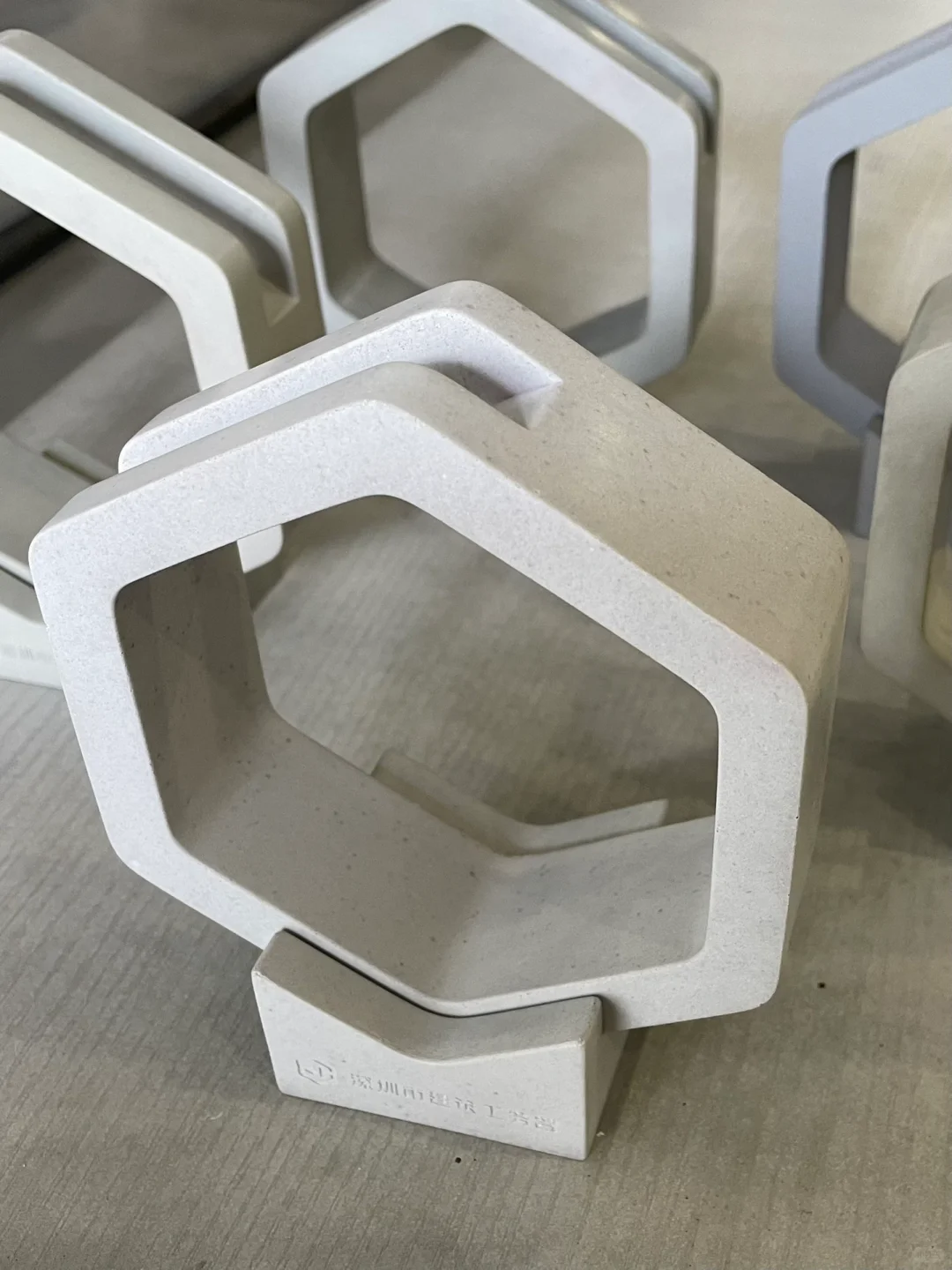 深圳建筑工务署定制混凝土文创，UHPC