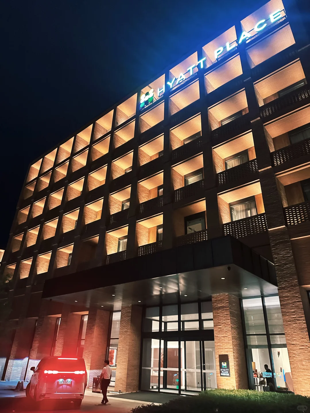 景德镇烧玻璃，做出了人生酒杯～?