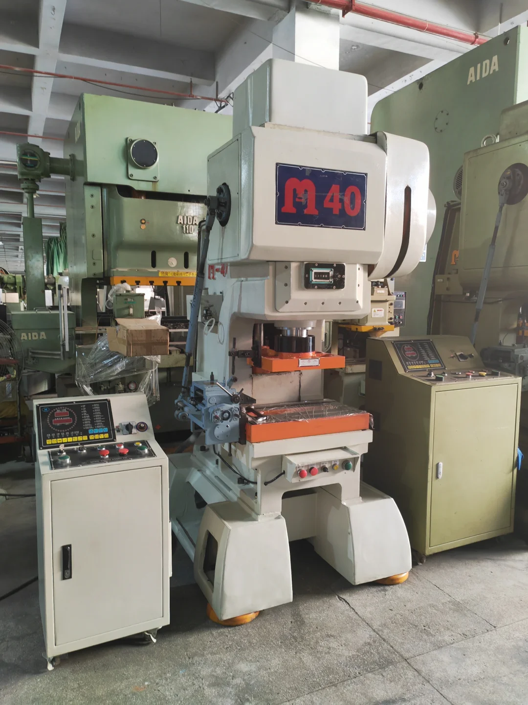 大量高速冲床现货