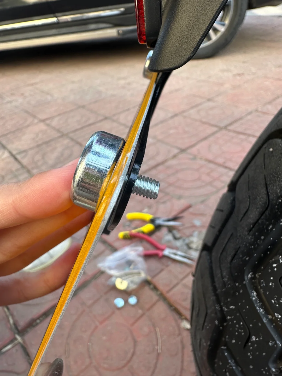 把四个开花防盗螺丝正反两面装✅砸都砸不掉